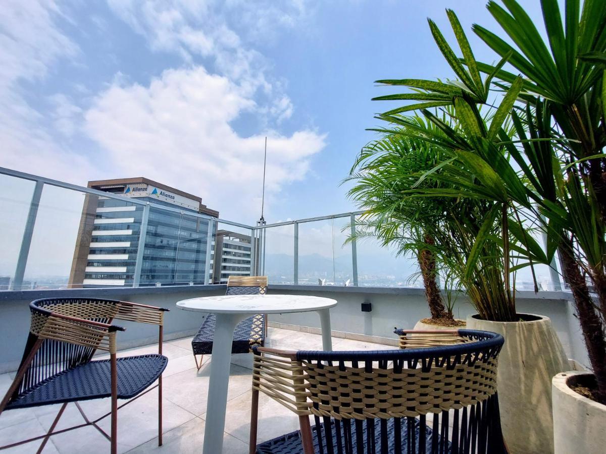 V Grand Hotel, A Member Of Radisson Individuals Medellín Eksteriør bilde